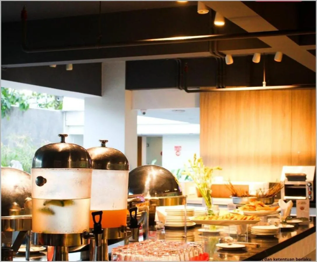 Zuri Express Jimbaran Hotel